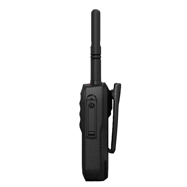 Motorola R5 Side View Motorola Solutions R5 LKP MOTOTRBO™ Two-Way Radio